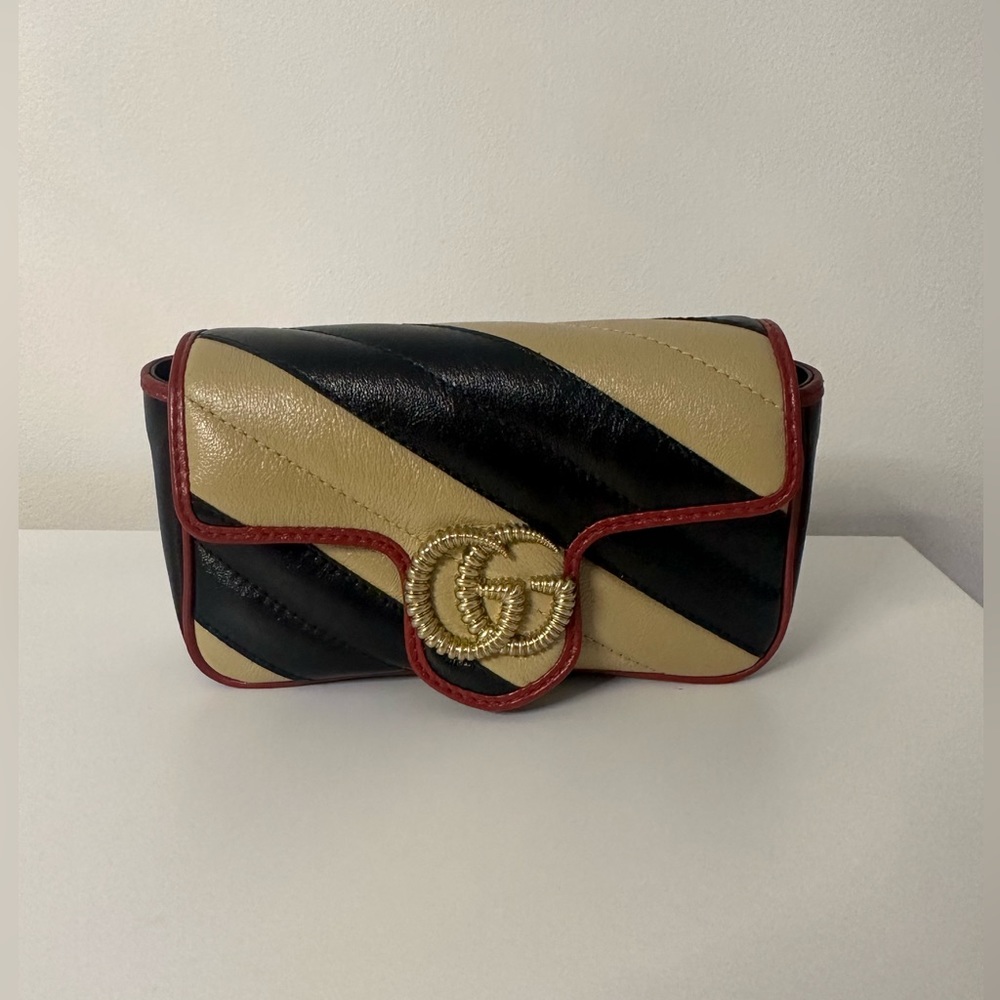 Gucci mini bag